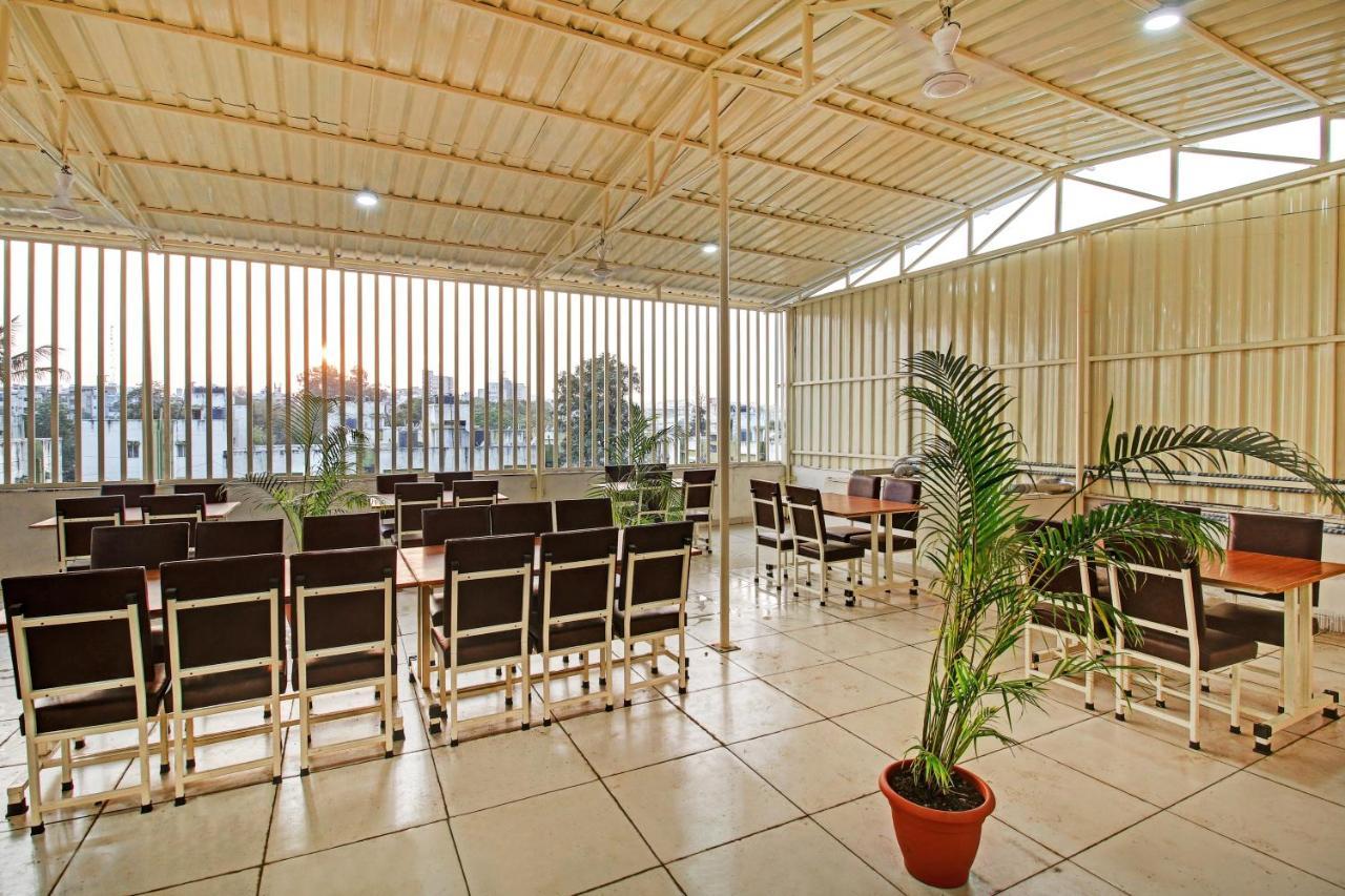 Treebo Krishna Regency Isbt Bus Stop Bhopal Exteriör bild